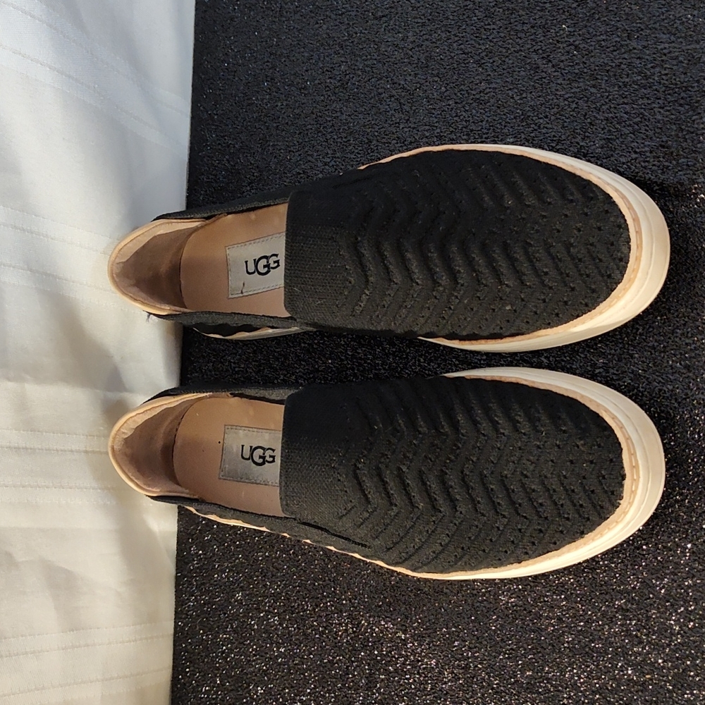 UGG Sneakers